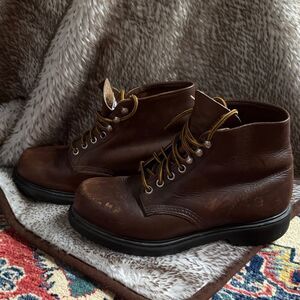 Red Wing Classic Brown Leather Boots women’s sz 8.5